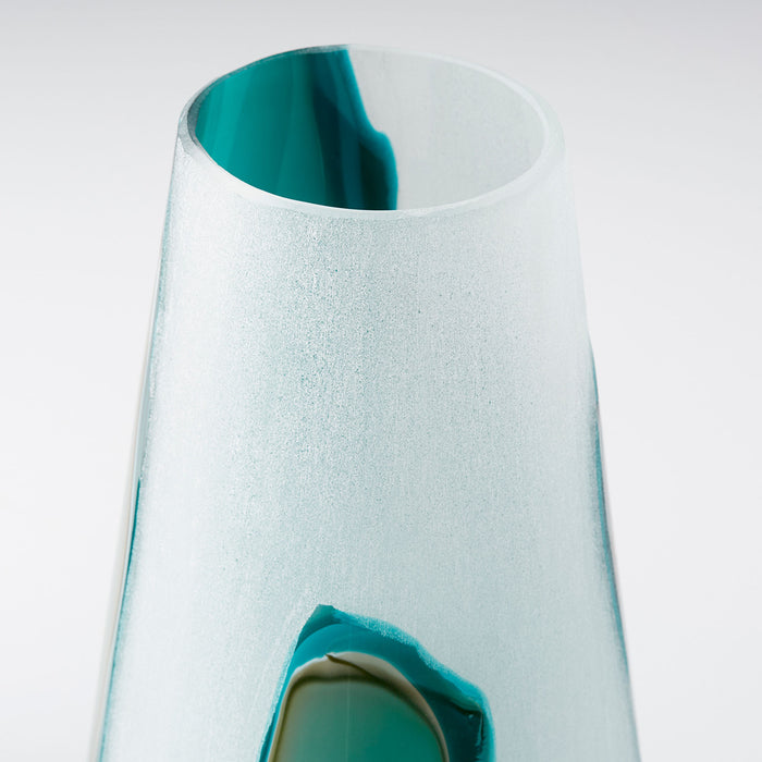 Quorum Home Cyan - 10325 - Vase - Green And White