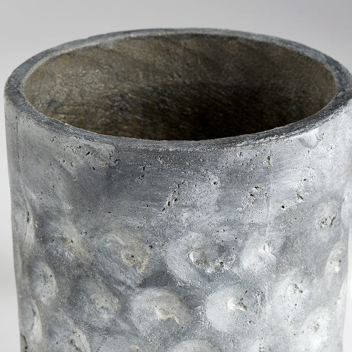 Quorum Home Cyan - 11053 - Planter - Pewter Gray