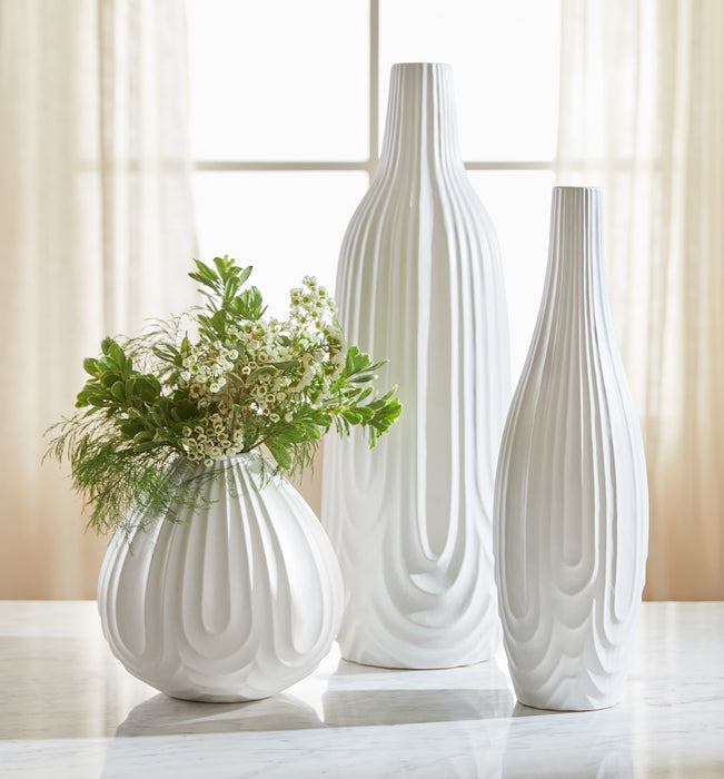 Nigel Vase | White - Large