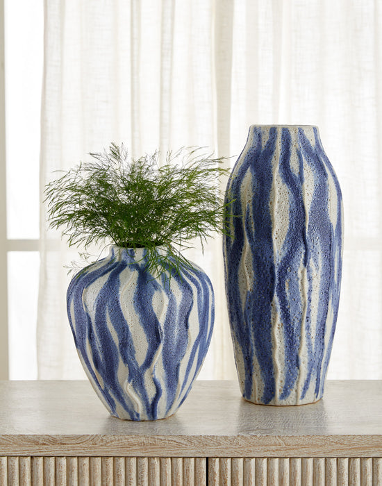 Ripple Vase | Chalk White | Blue - Tall